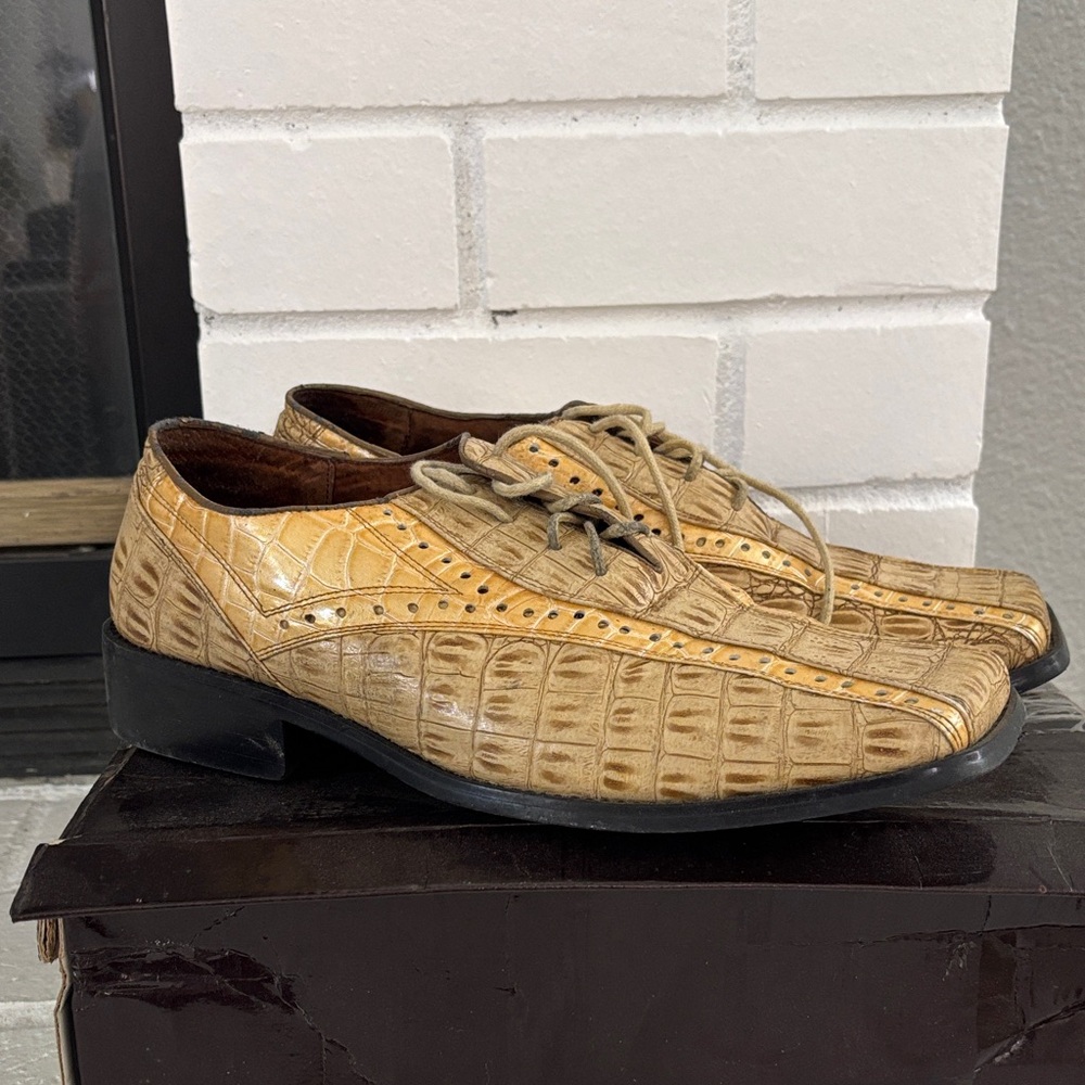 Sevasta Italiano Men’s Snake Dress Shoes